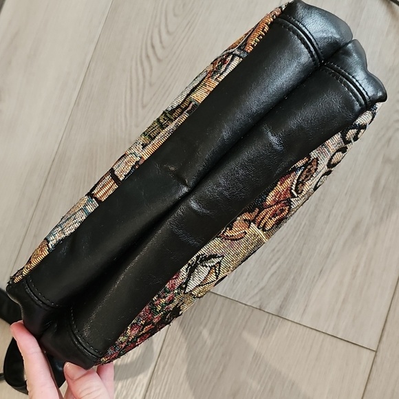 Vintage SAS Tapestry European Cafe Leather Crossbody Bag - Picture 7 of 16